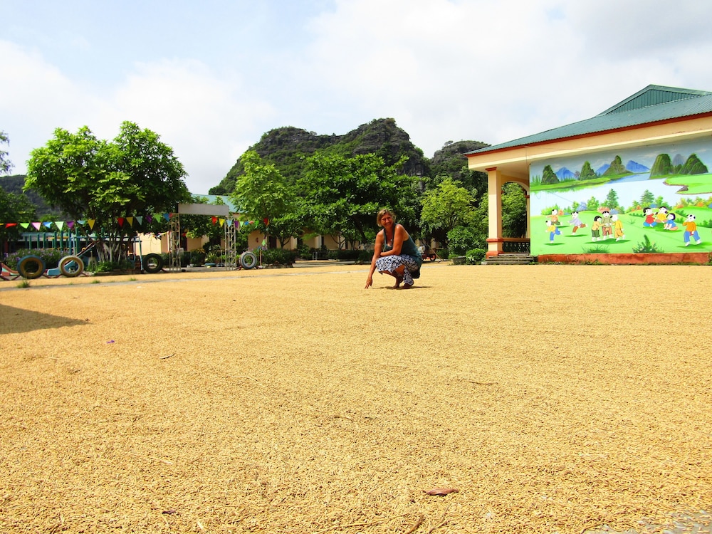 Ninh Binh Mountain Side Homestay & Cafe 4/67
