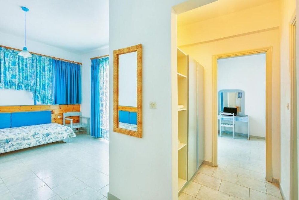 Xenios Faros Apartments 15/36