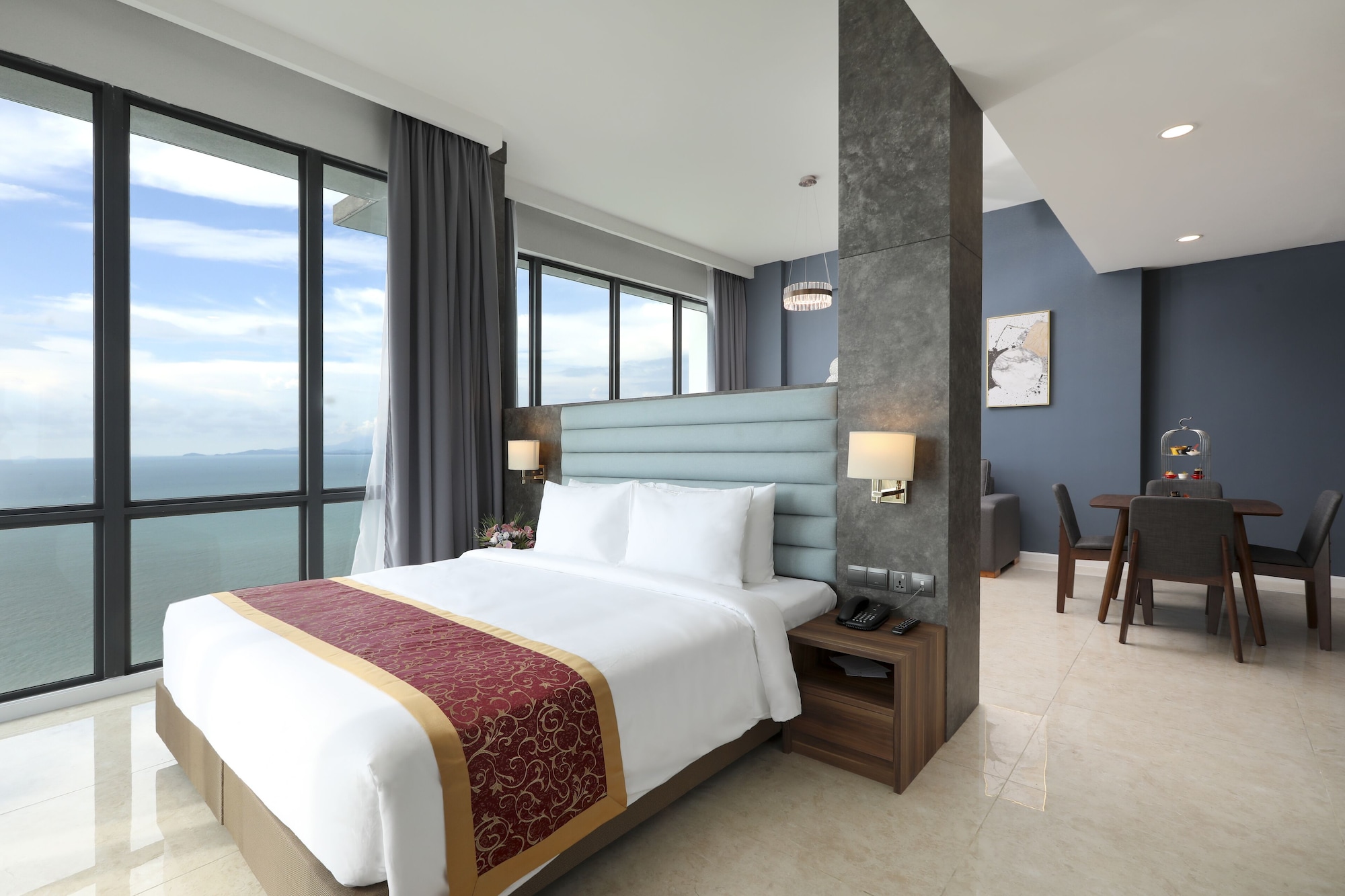 Premium  Suite