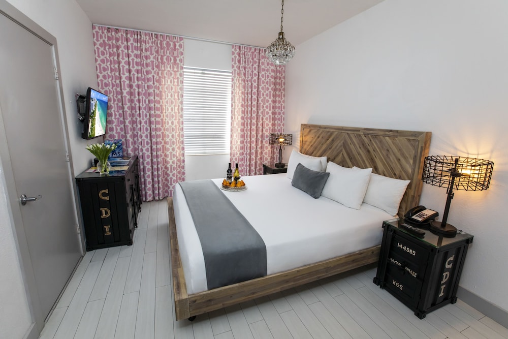 Whitelaw Hotel 14/59