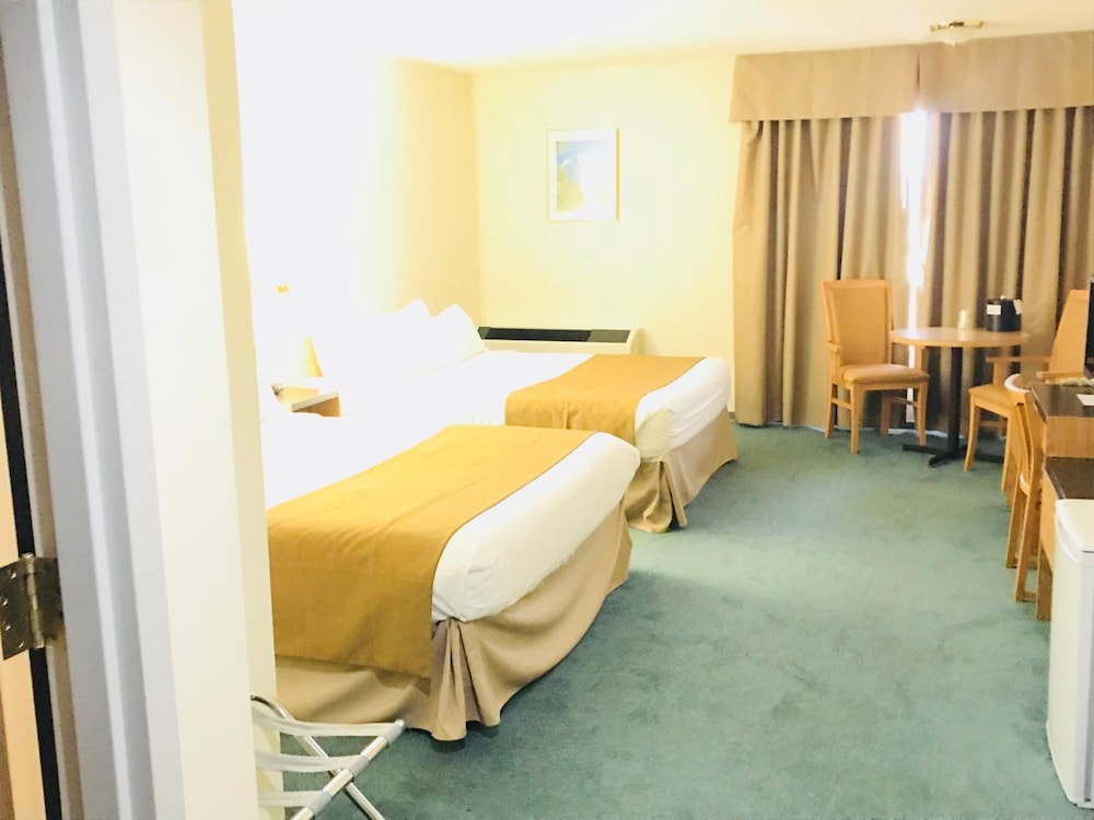Northern Star Hotel and Convention Center 24/44