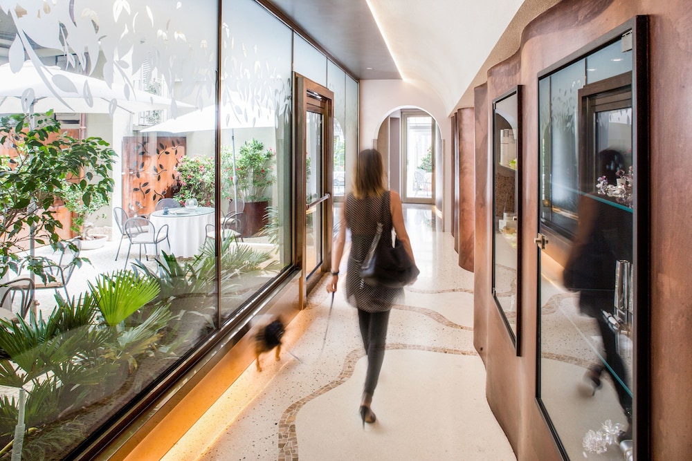 Hotel Dei Fiori 27/50