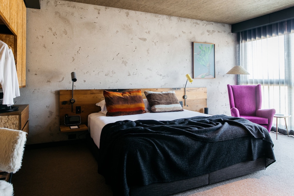 Ovolo Canberra, a Wyndham Hotel 13/50