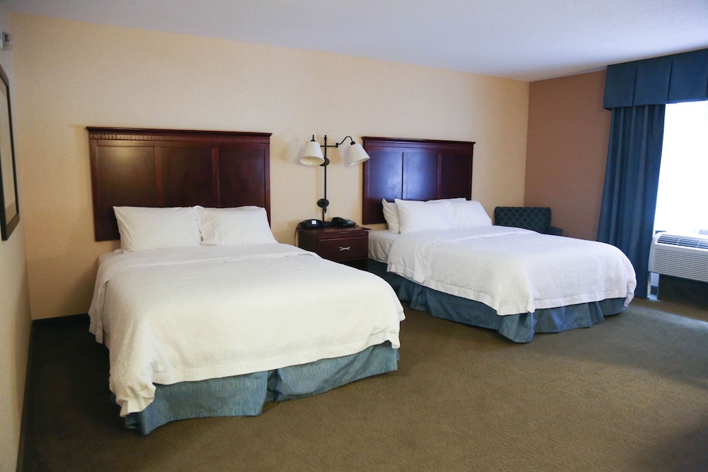 Hampton Inn Morehead 7/53