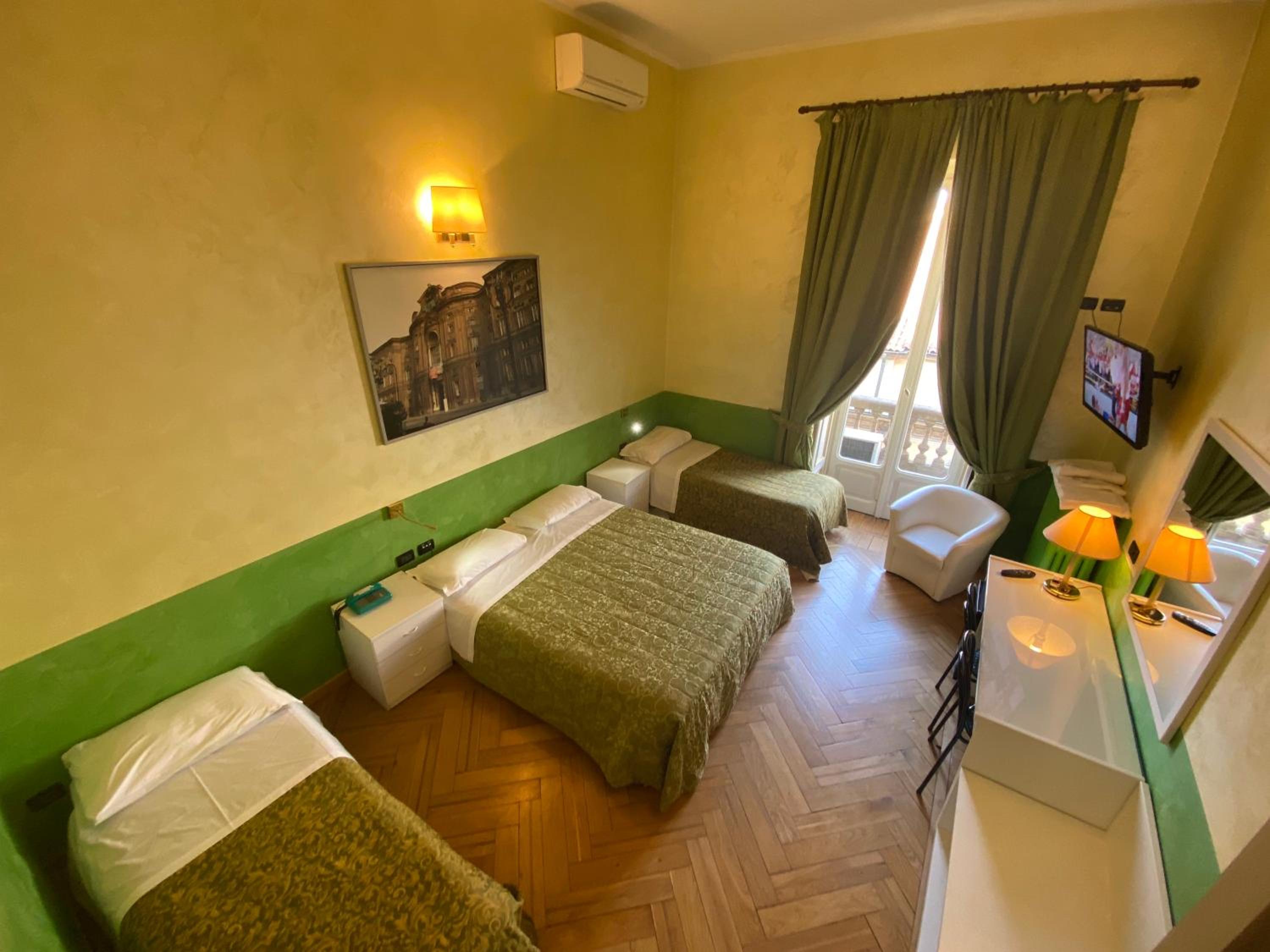 Room, Double or Twin Bed, External Bathroom