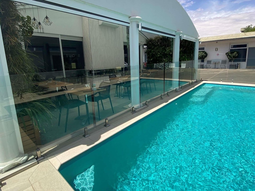 IBIS STYLES BROKEN HILL 30/48