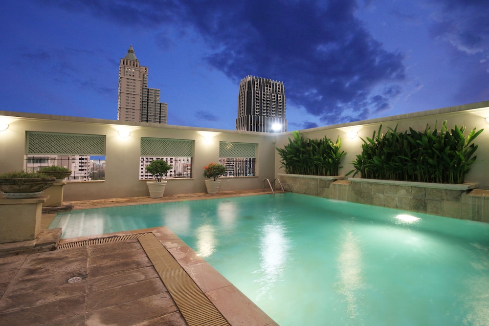 Cape House Hotel in BANGKOK
