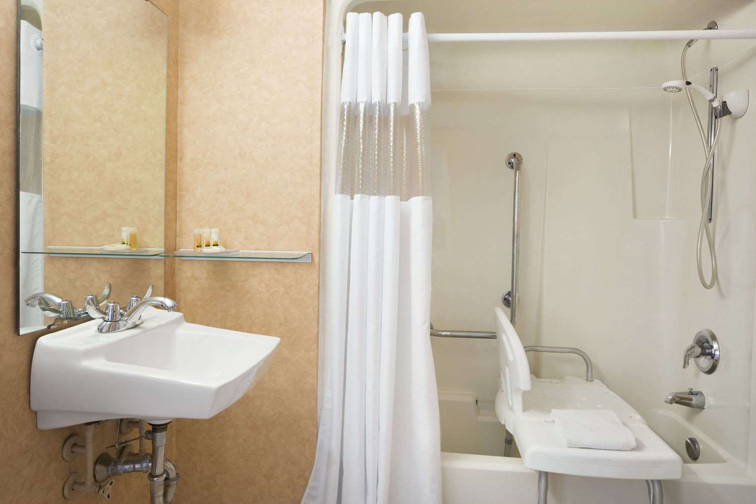 Days Inn by Wyndham Brantford 21/21