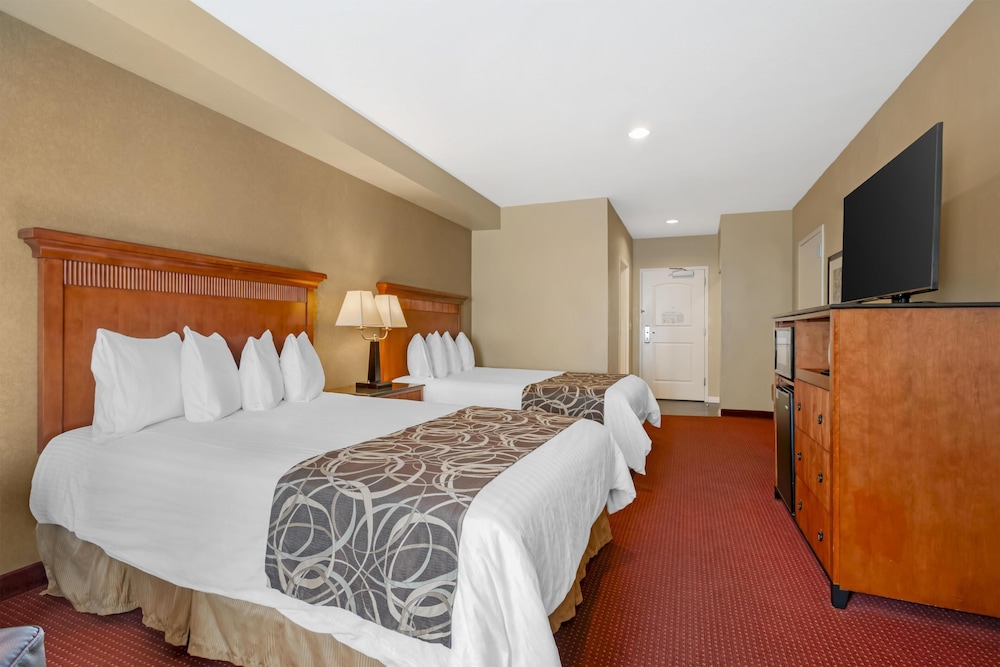 غرفة قياسية بسريرين كوين، Best Western Plus Canyon Pines 2/8