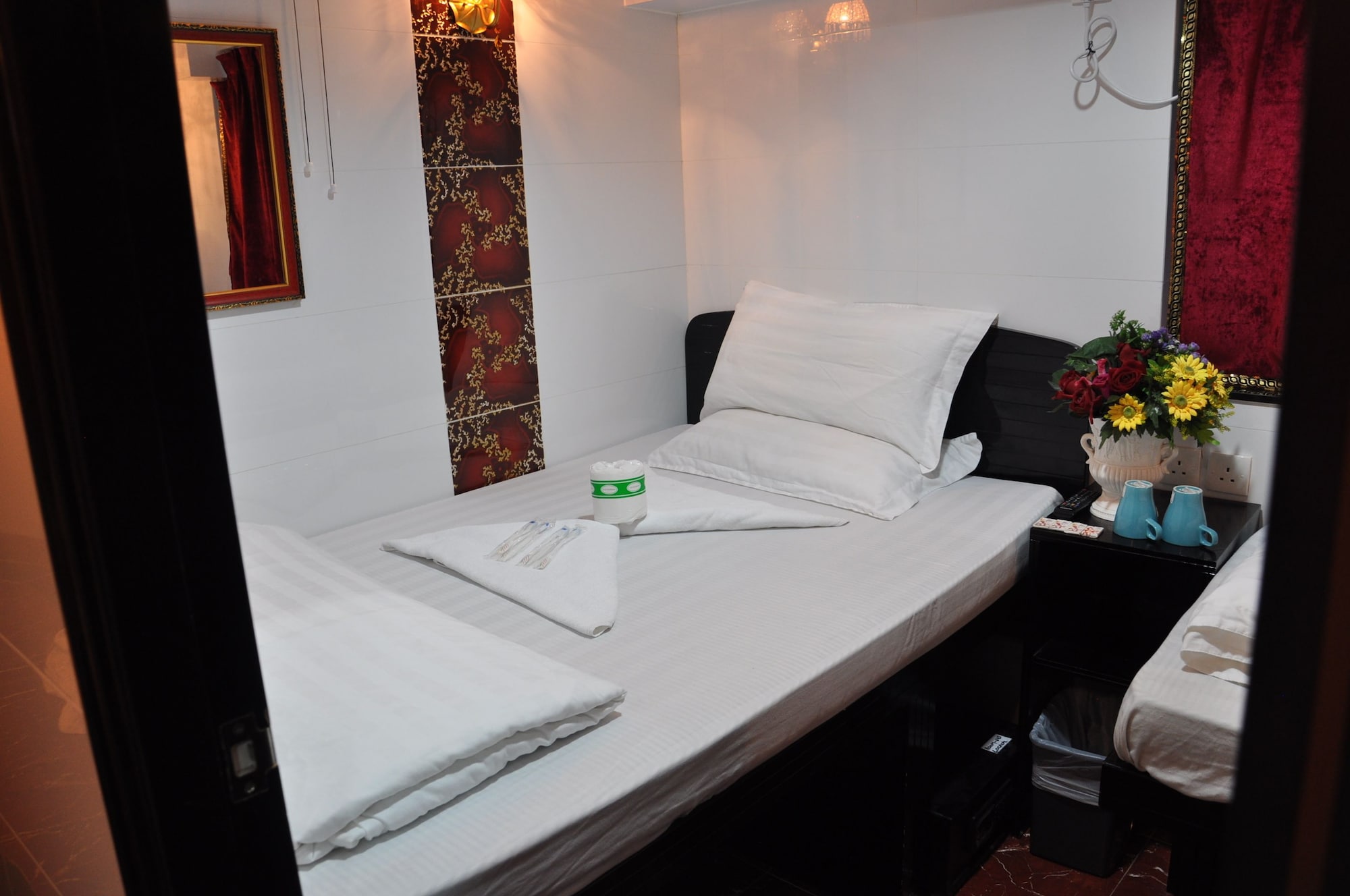 COMFORT, TRIPLE, MULTIPLE BEDS