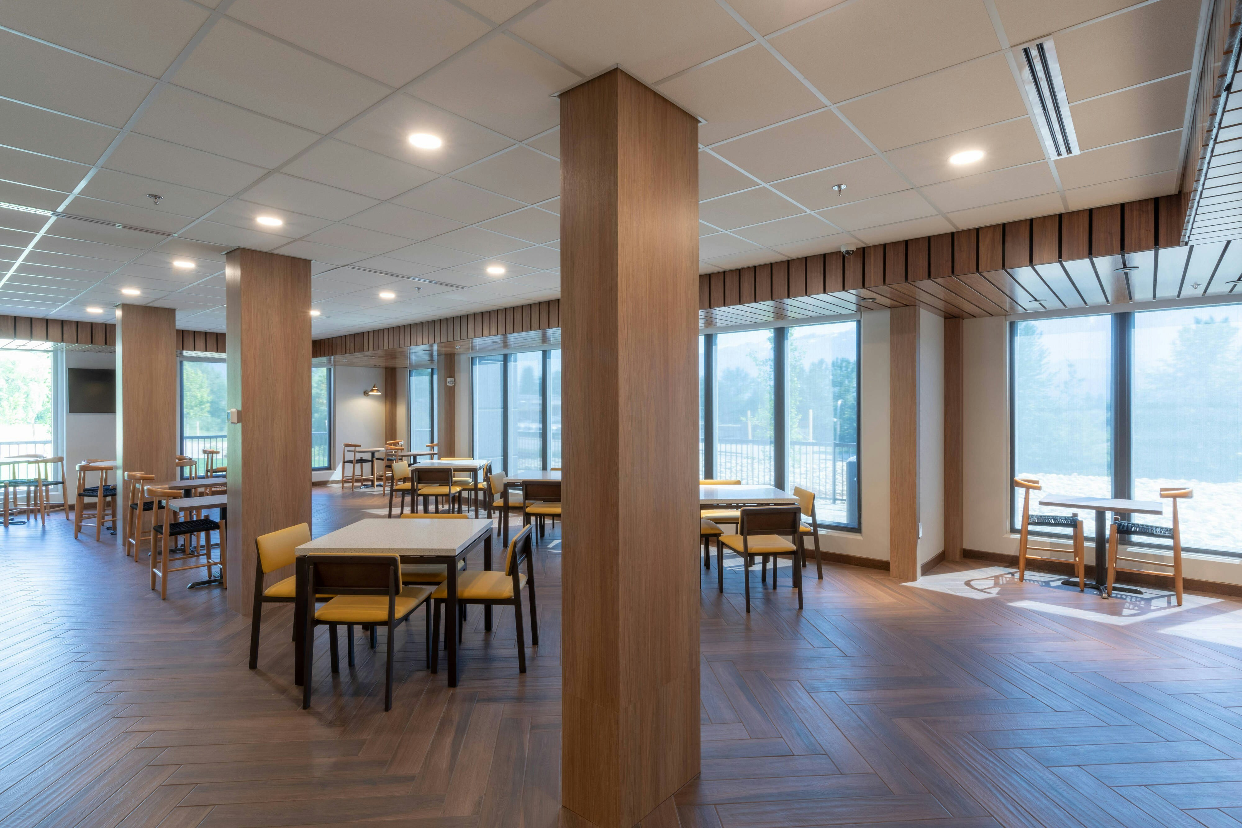 Fairfield Inn & Suites by Marriott Revelstoke 13/15