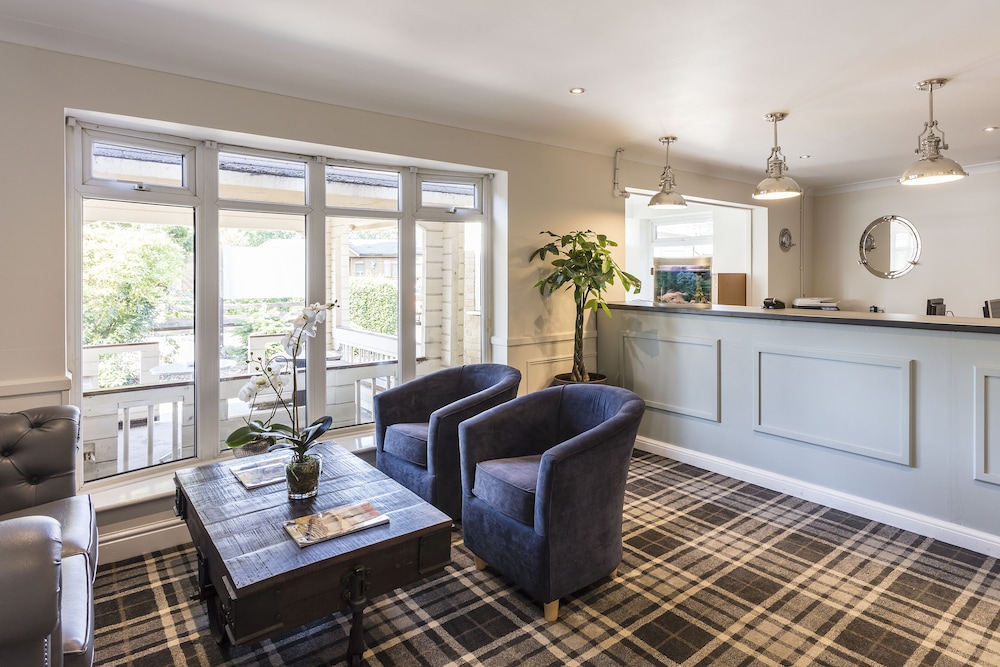 Roydon Marina Village Hotel 1/49