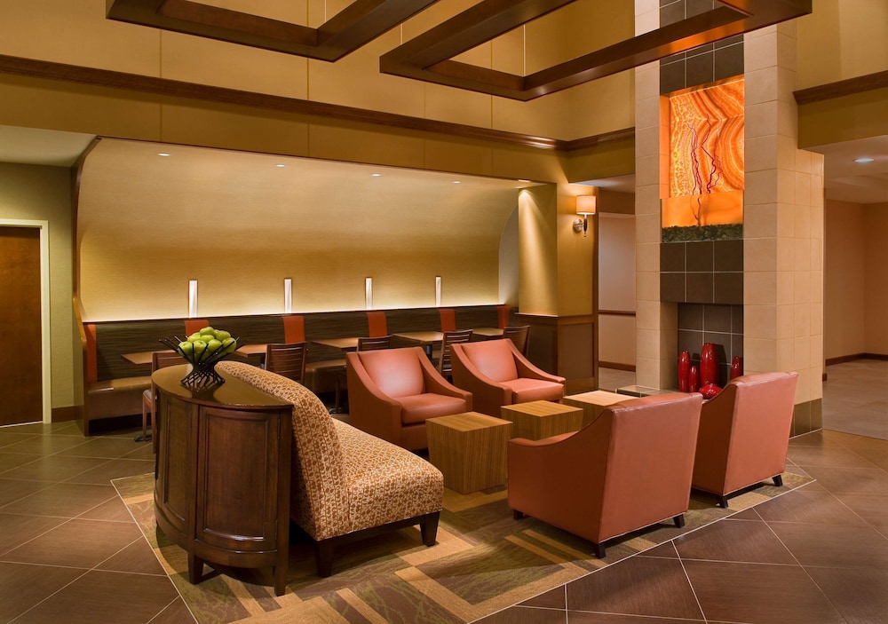 Hyatt Place Milford/New Haven 35/50