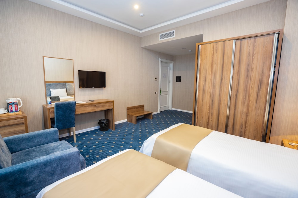Grand Midway Hotel Baku 28/55