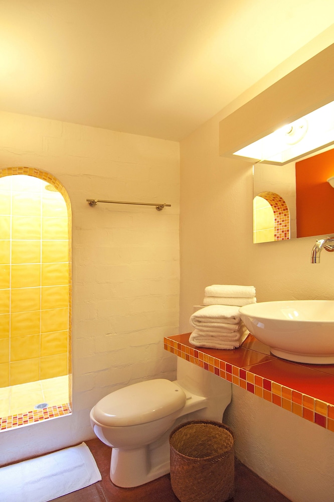 Les Lezards Bed Breakfast 60/63