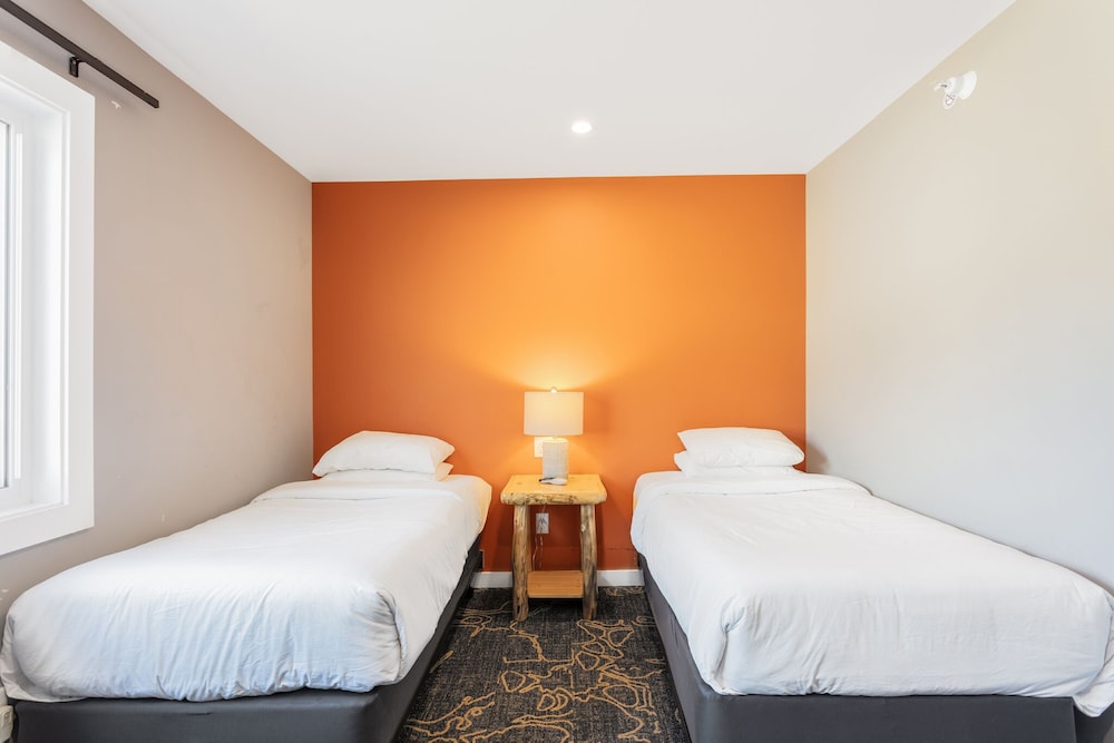 Discovery Lodge 25/69
