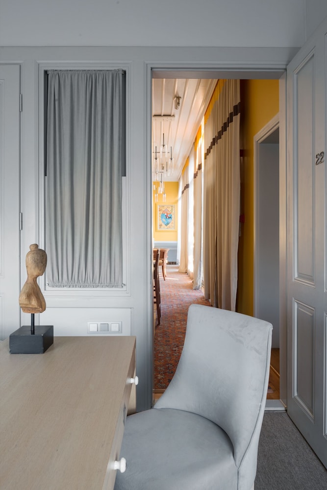 Delight Deluxe Boutique Hotel 9/79