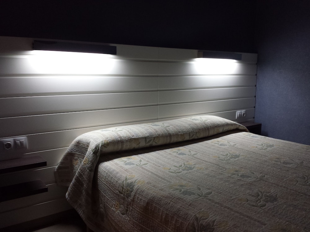 STANDARD, DOUBLE BED
