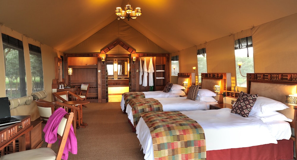 Sweetwaters Serena Camp 16/50