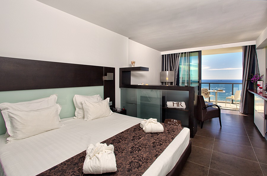 Prestige, Side Sea View