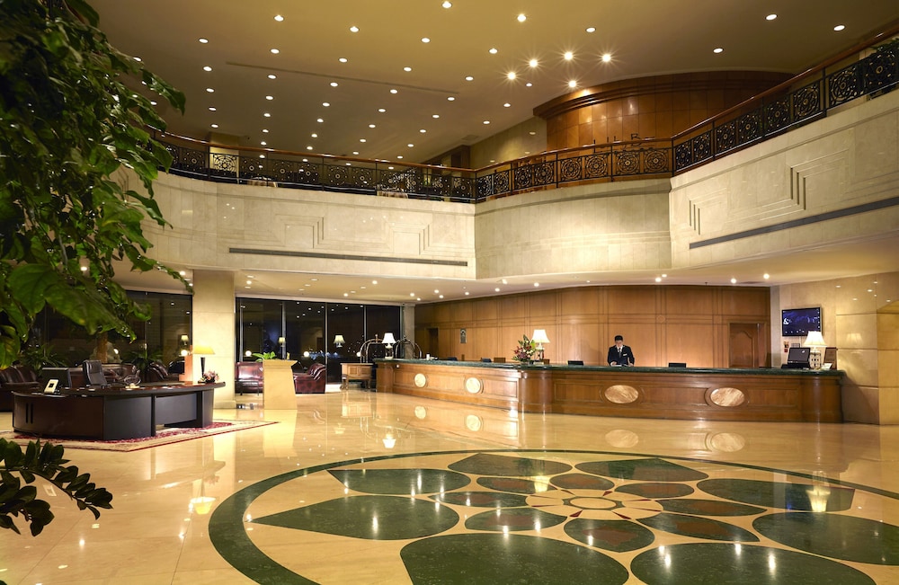 Dalian East Hotel 2/26
