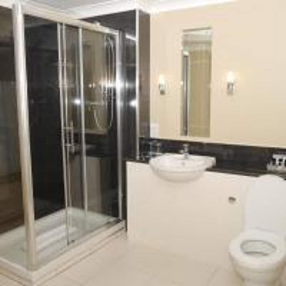 Best Western Burnett Arms Hotel 22/23