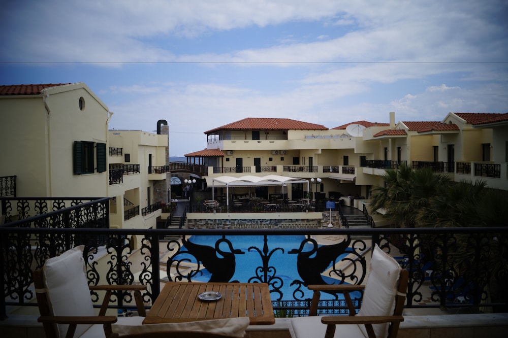 Diogenis Blue Palace in HERSONISSOS