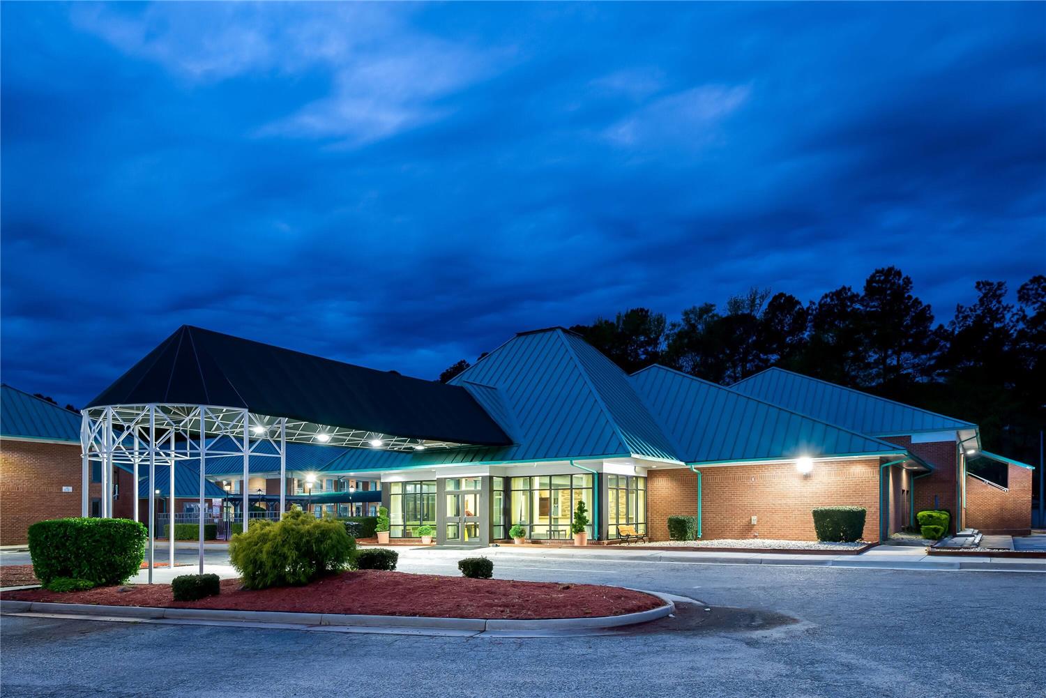 Days Inn by Wyndham Petersburg/South Fort Lee 2/14