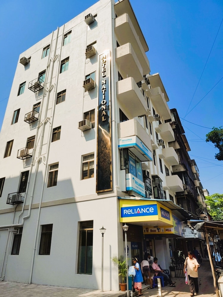Hotel National 2/50