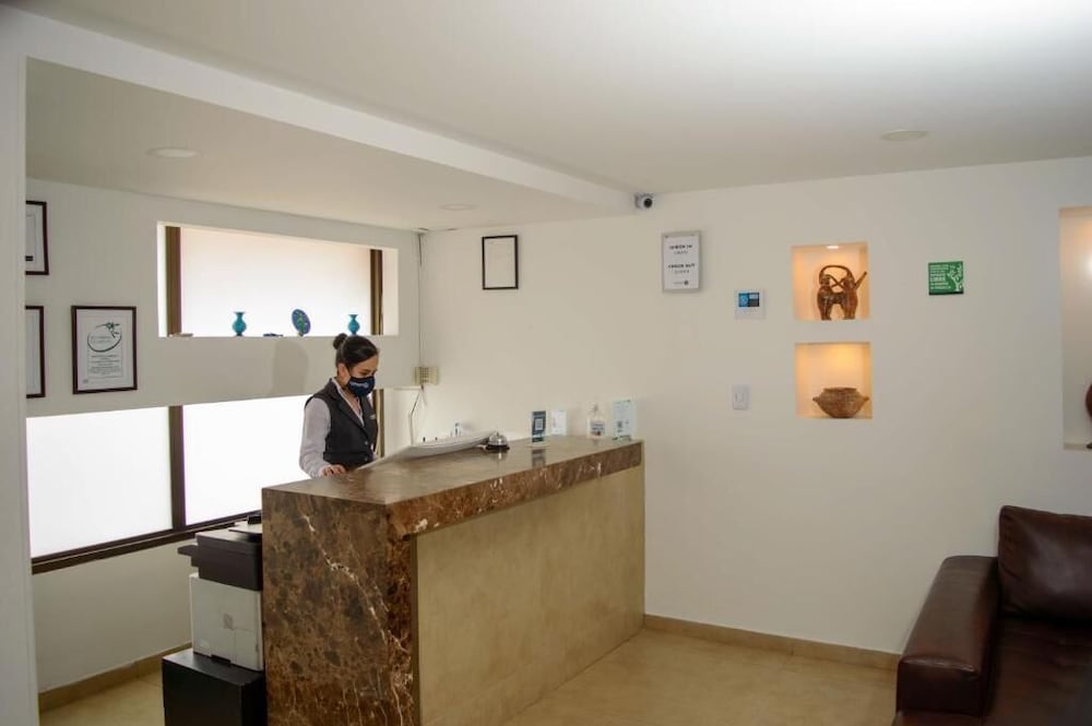 Hotel Castellana 95 10/44