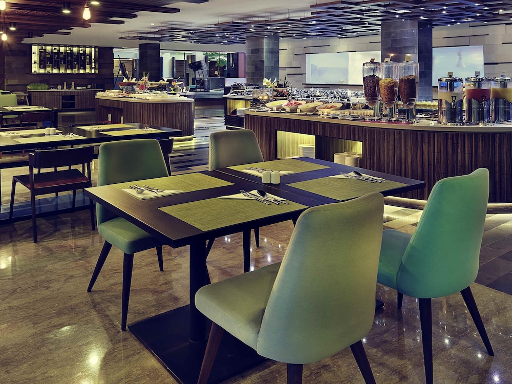 MERCURE BALI LEGIAN 57/75