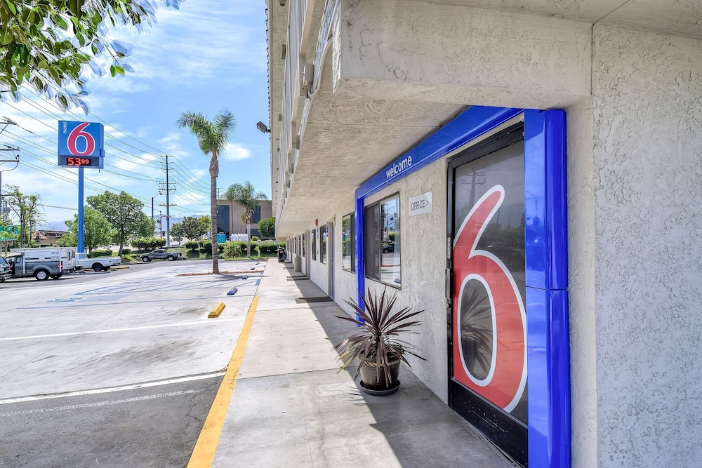 Motel6 Corona, CA - Norco 55/70