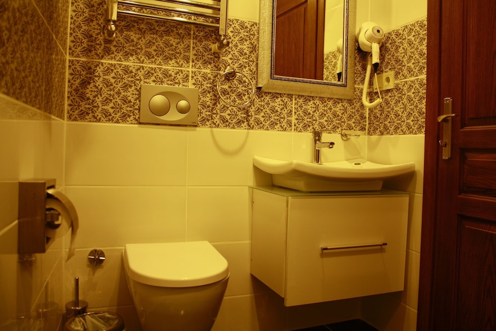 Terra Suites 56/60