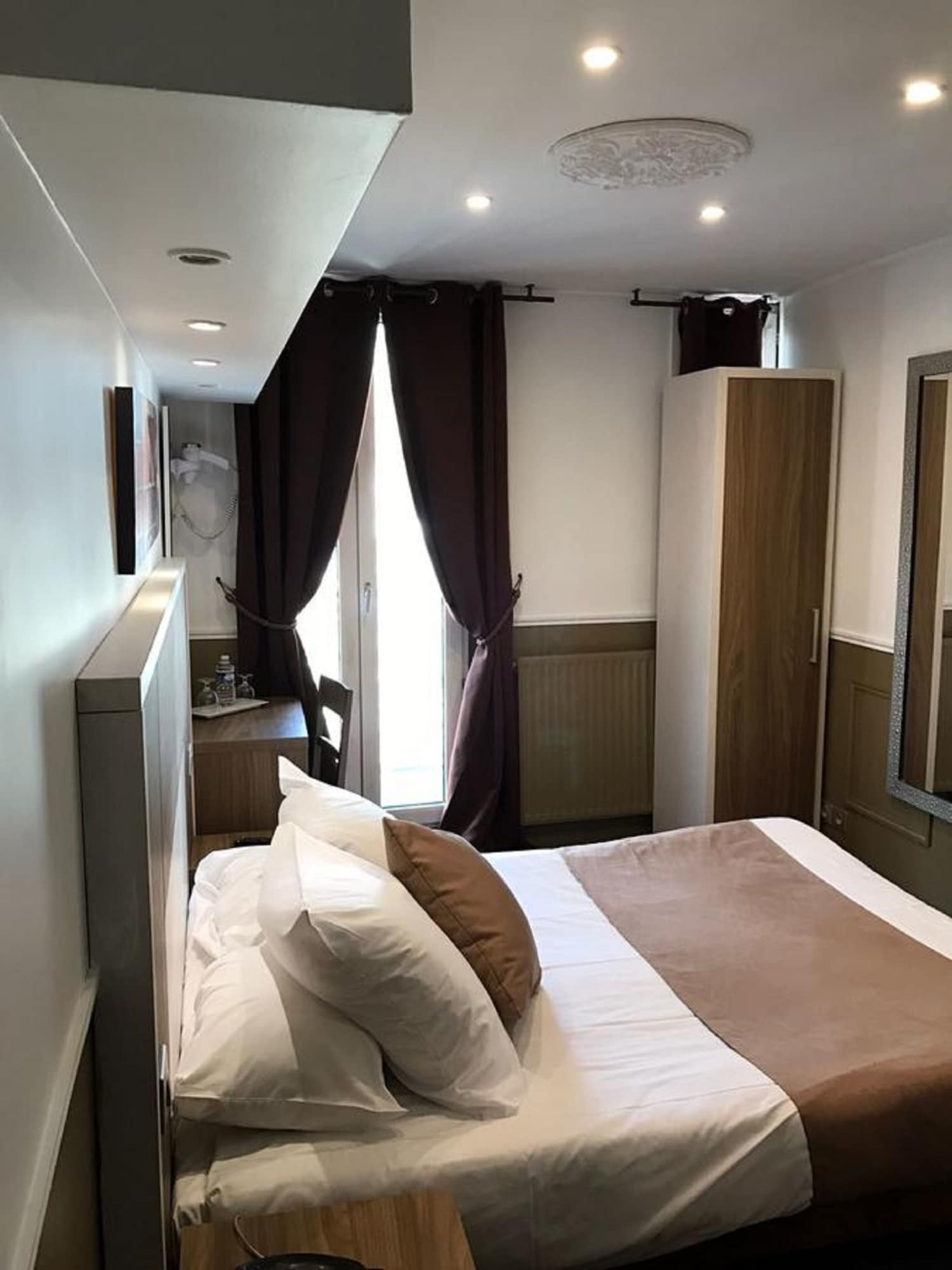 STANDARD, DOUBLE BED