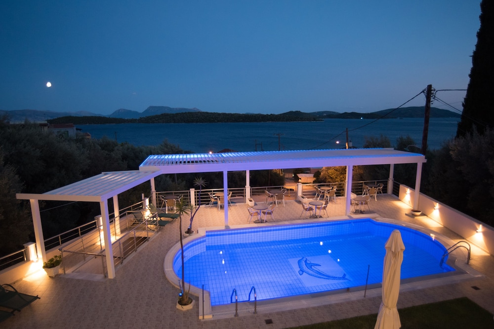 Oasis Hotel 28/50