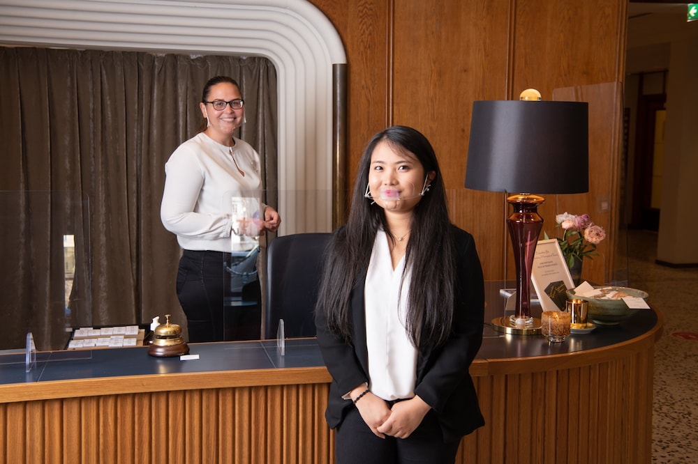 Stein Hotel 5/50