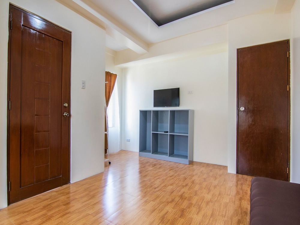 Oyo 431 Apollo 11 Apartelle 16/23