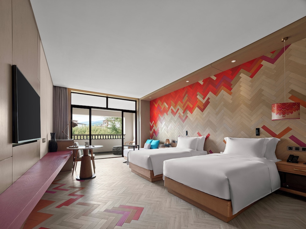 Banyan Tree Tengchong 21/81