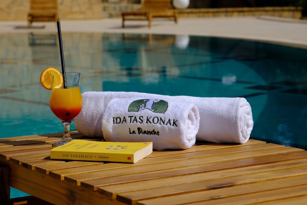 Ida Tas Konak 20/50