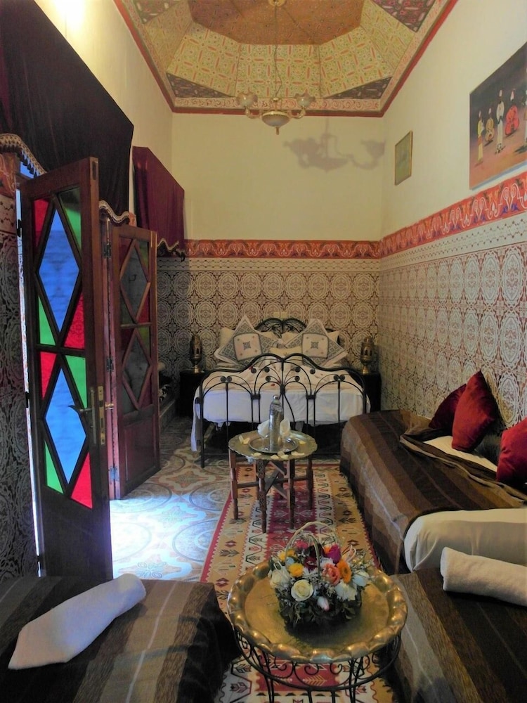 Riad Chennaoui 29/38