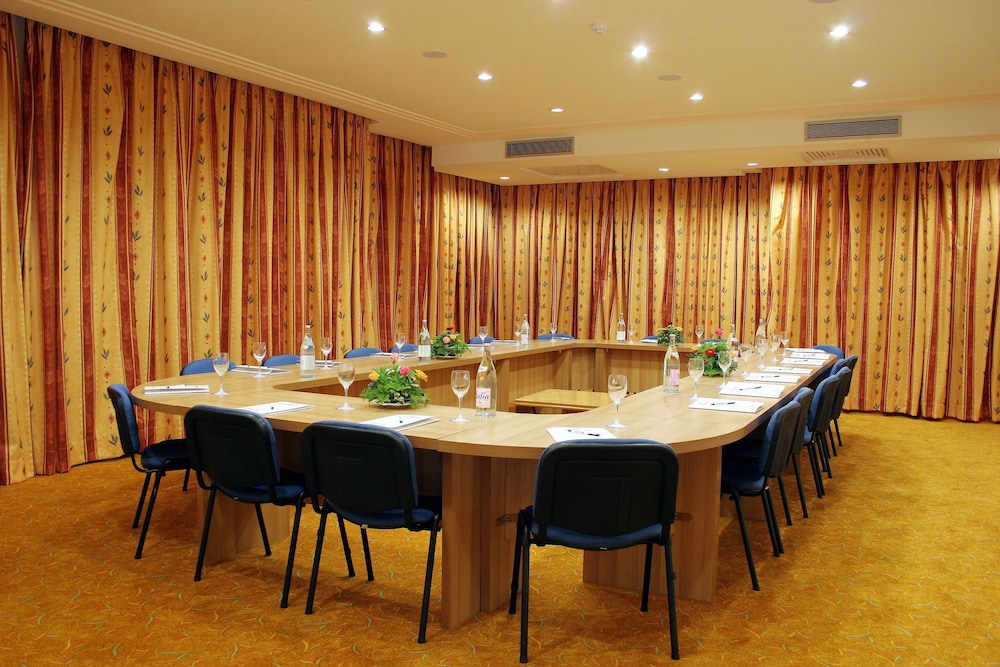 El Mouradi Club Kantaoui Couples and Families Only 80/105