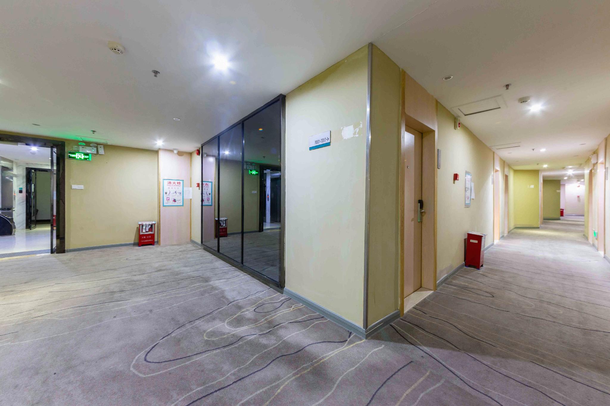 City Comfort Inn (Maoming Xuefu) 38/47