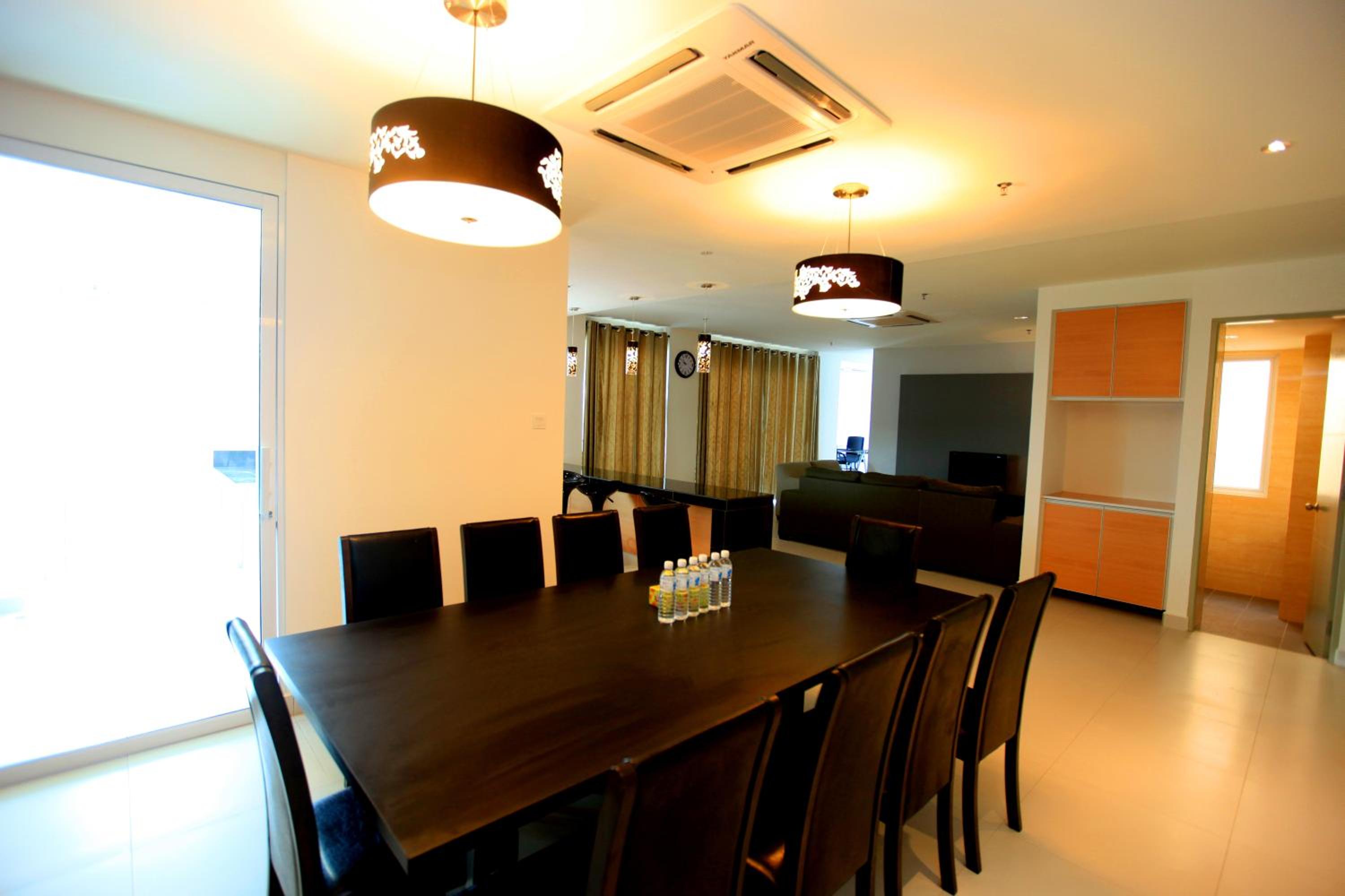Merdeka Suites Hotel 39/45