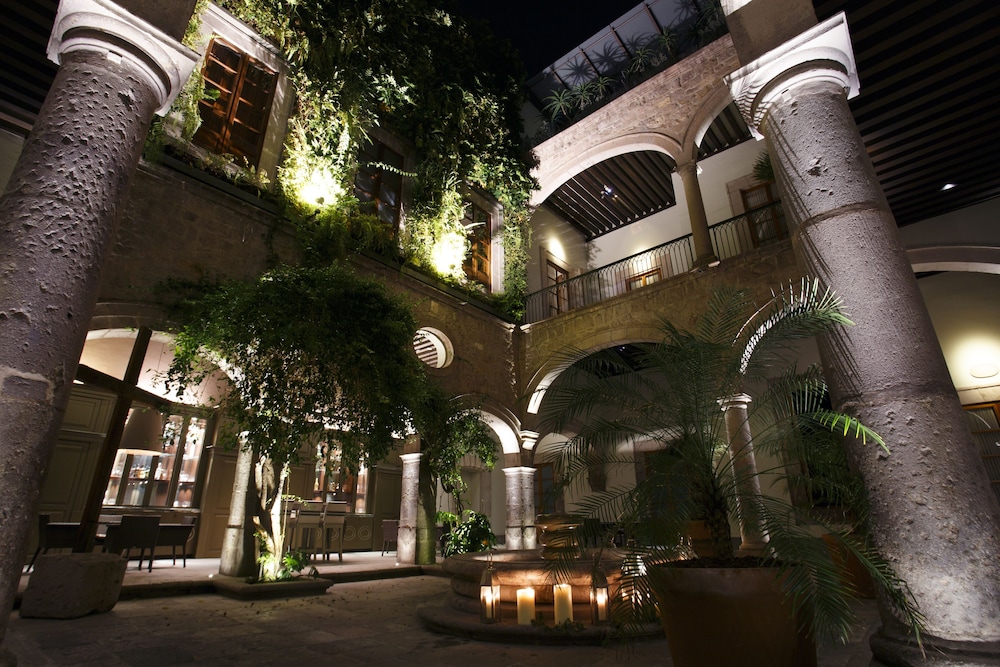 CASA GRANDE HOTEL BOUTIQUE 62/67
