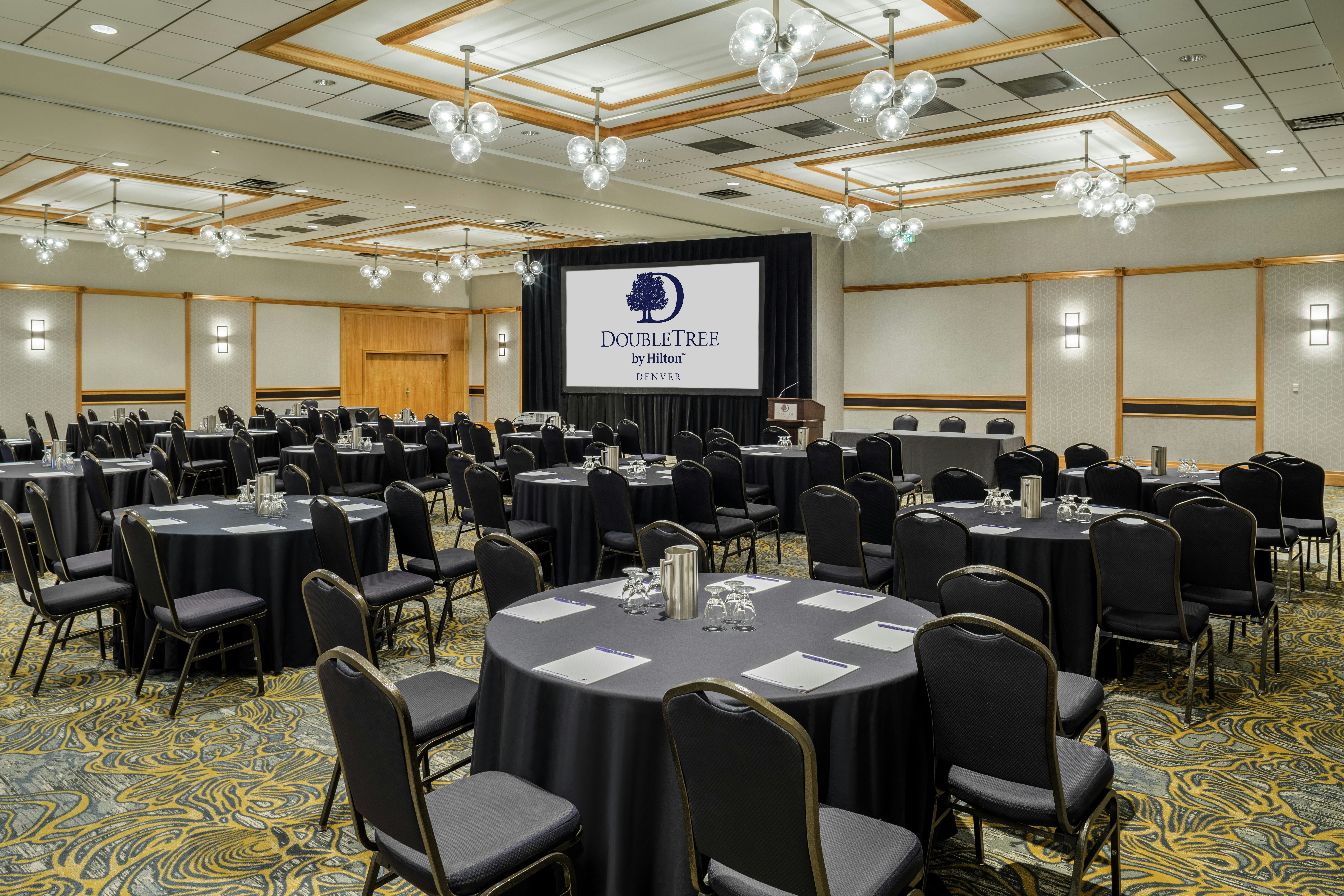 DoubleTree by Hilton Hotel Denver 52/71