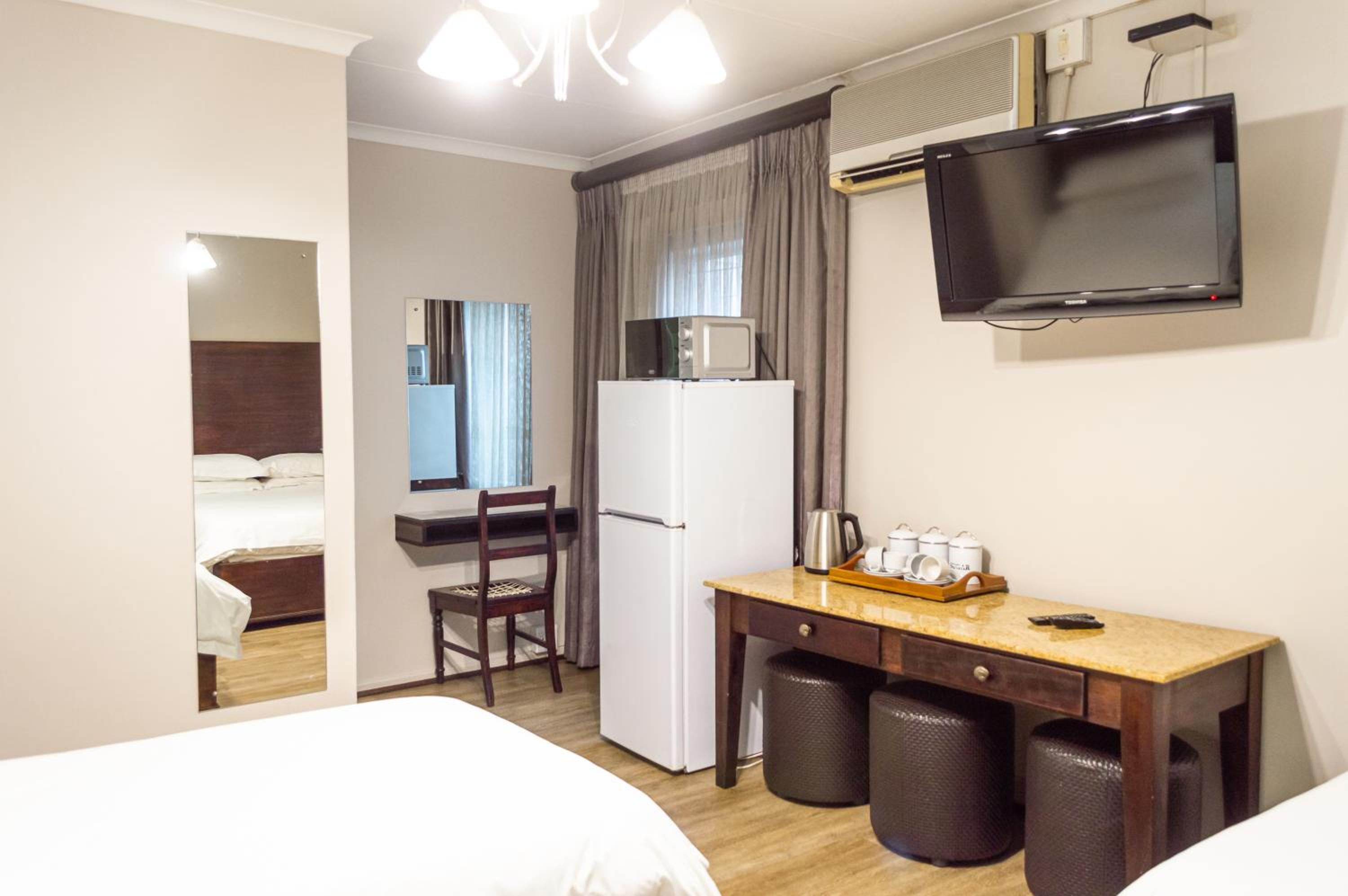 Hydro Guest House 3/23