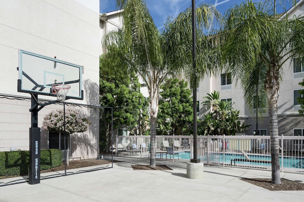 Homewood Suites by Hilton Fresno Airport/Clovis, CA 17/50