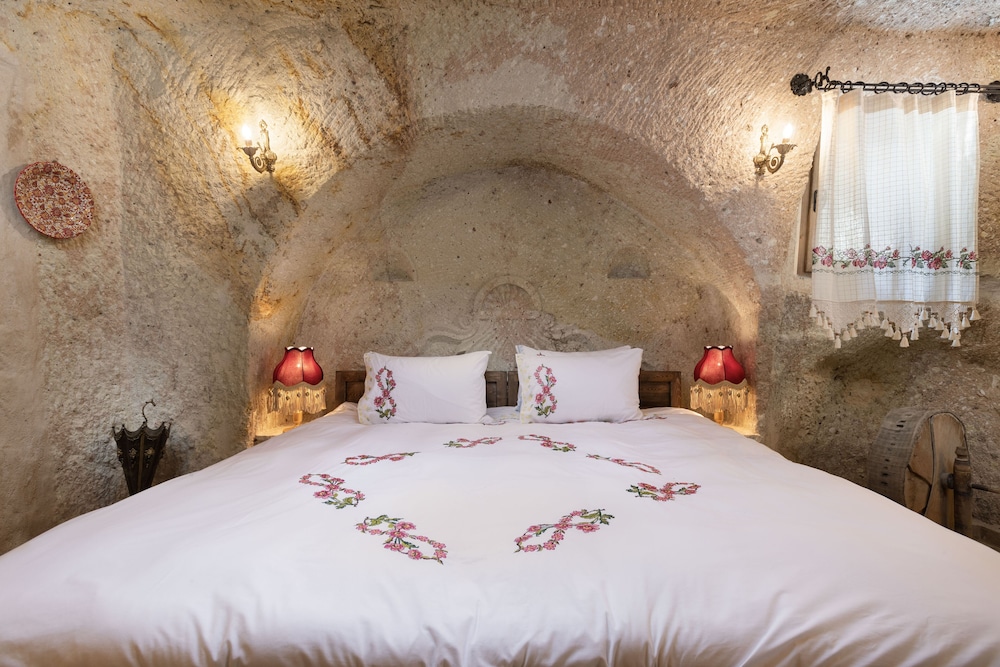 Kayata Cave Suites 15/50