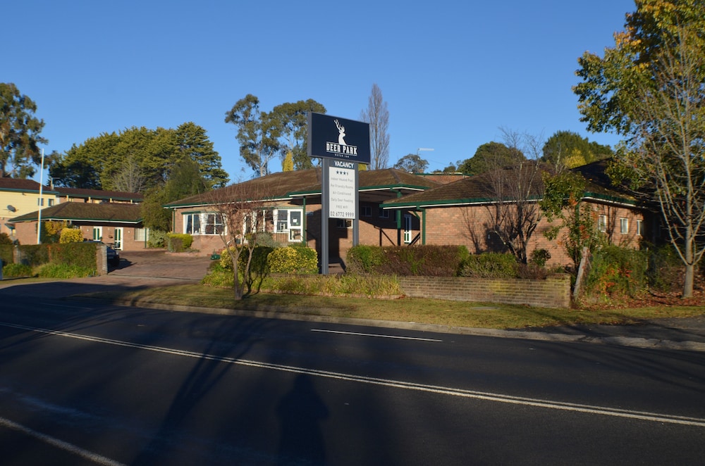 Deer Park Motor Inn And Restaurant 43/50