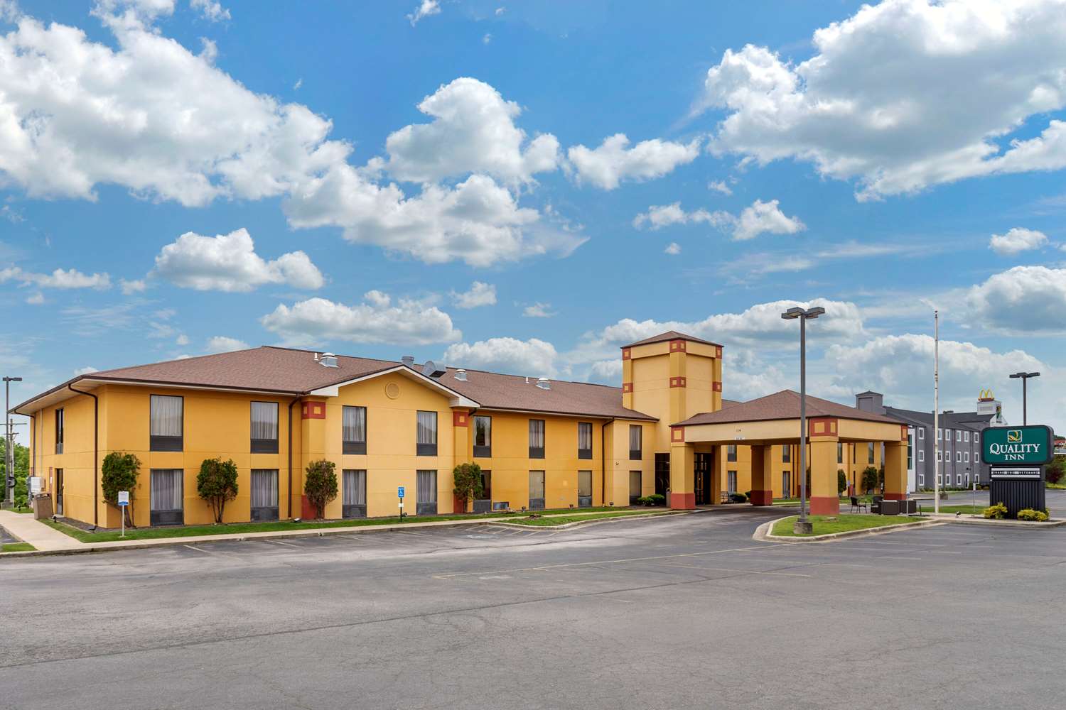 Quality Inn St. Robert - Ft. Leonard Wood 2/40